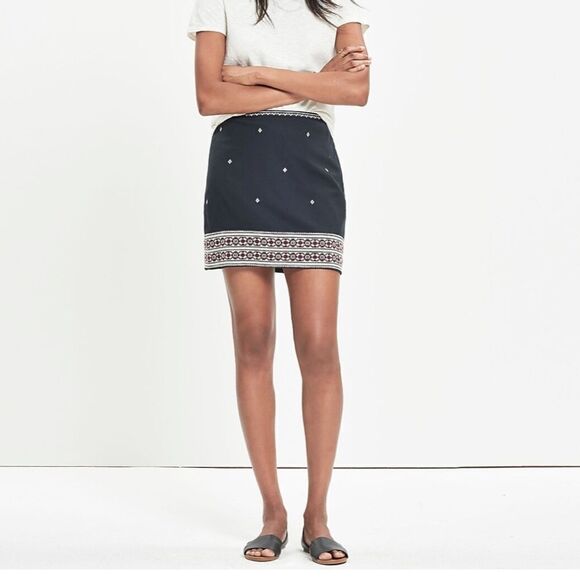 Madewell Dresses & Skirts - Madewell Black Embroidered Mini Skirt Size 2 000130